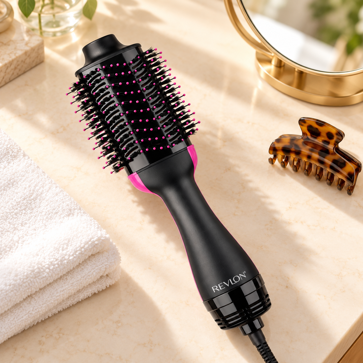 Black Revlon One-Step Volumizer hot air brush