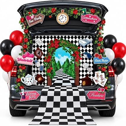 Wonderland Queen of Hearts trunk-or-treat decorating kit